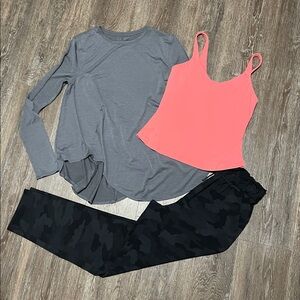 Like New Lululemon Bundle. Size Tops 6/Bottom 4